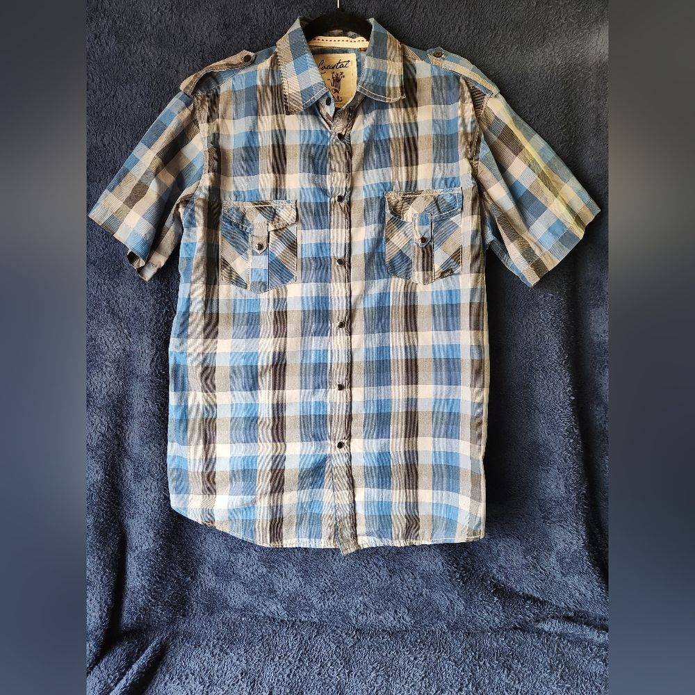 Coastal Western men's short-sleeve plaid shirt.